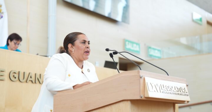 Propone diputada Yesenia Rojas crear el «Premio estatal a la comunidad migrante»