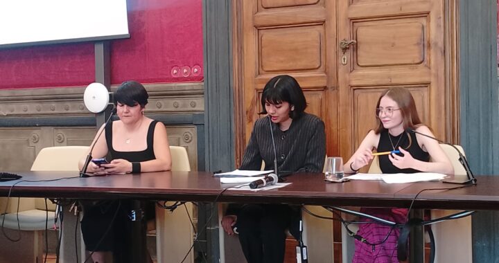Estudiantes y egresados de Sociología de la UG participan en conferencia internacional sobre complejidad y orden mundial