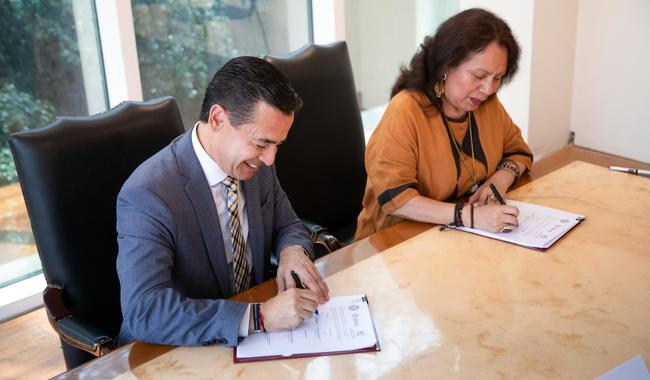 LA SECRETARÍA DE CULTURA Y LA UACJ FIRMAN CONVENIO PARA LA PROFESIONALIZACIÓN DE LA GESTIÓN CULTURAL EN CONTEXTOS FRONTERIZOS