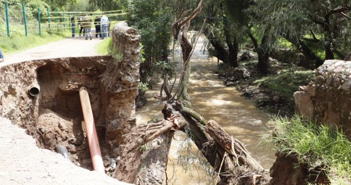 Esperan que el INAH y la Conagua agilicen permisos para atender socavón en el camino antiguo a Marfil