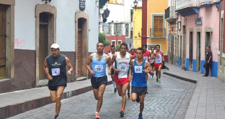 LA HISTORIA CONTINÚA… LA CARRERA ATLÉTICA DEL BUEN VIAJE LLEGA A 56 EDICIONES