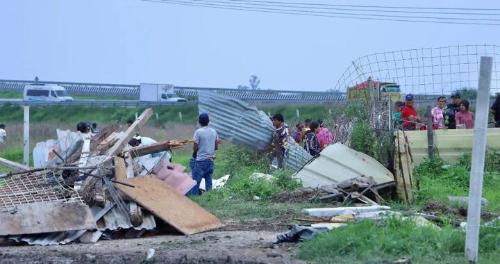 Apoyará gobernadora a familias desalojadas en San Juan de Abajo