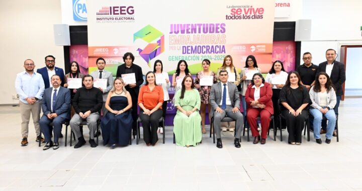 Reconocen a las juventudes desde el IEEG
