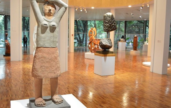 LA PIEL DEL ESPACIO: CONVERSATORIO SOBRE ESCULTURA MEXICANA EN EL MAM
