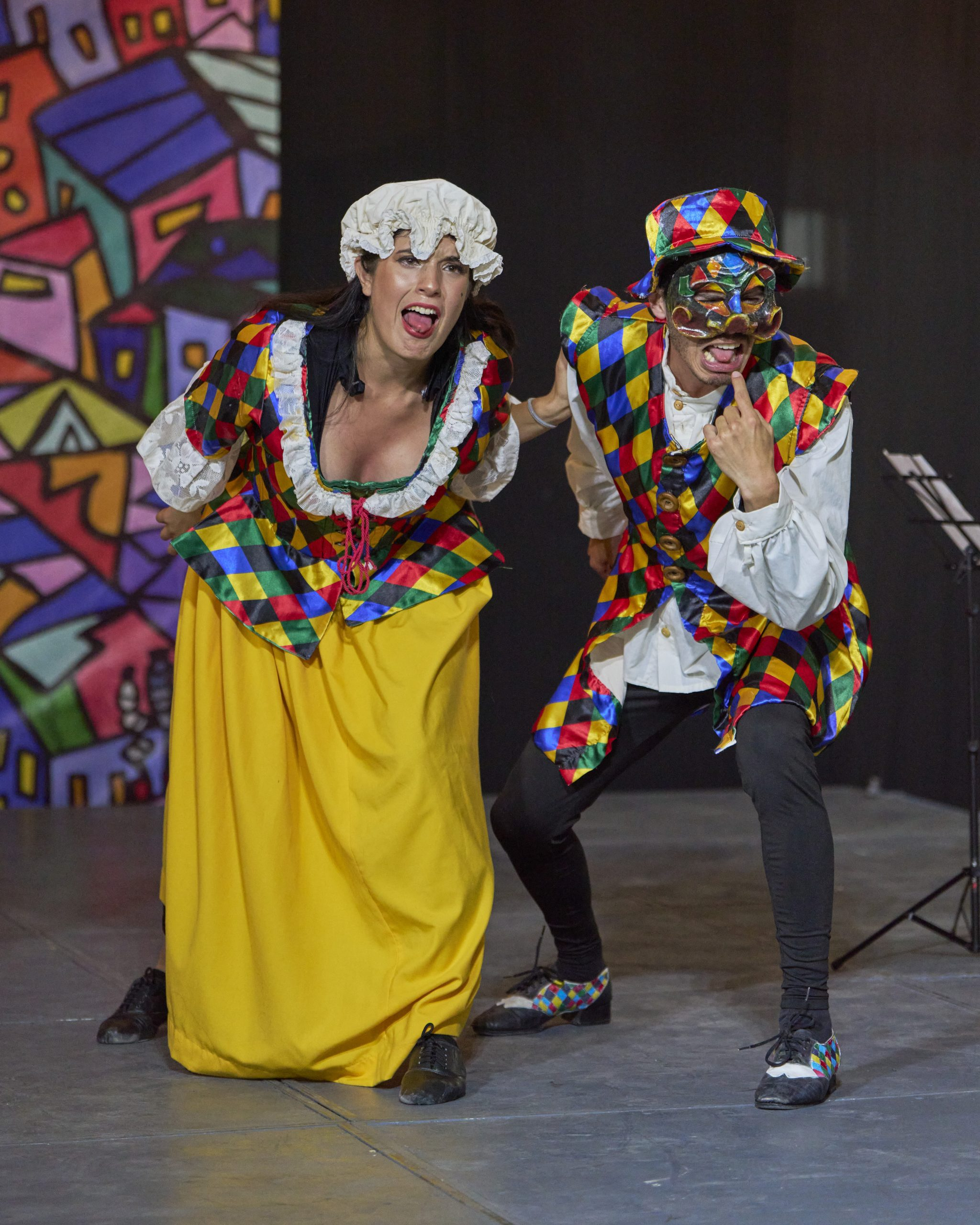 “Servidor de dos amos” llega a Santa Cruz de Juventino Rosas con teatro, música en vivo y una visión crítica desde el humor