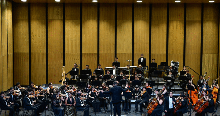 La Secretaría de Cultura celebra los 20 años de trayectoria de la Orquesta Silvestre Revueltas con un concierto en el Teatro del Bicentenario