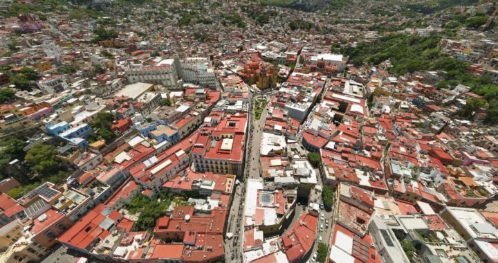 La Dirección General de Desarrollo Urbano emite recomendaciones para quienes planean construir o comprar un terreno