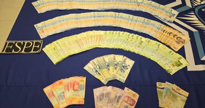Detienen FSPE a hombre con 265 mil pesos en efectivo y presunta droga en San Luis de la Paz