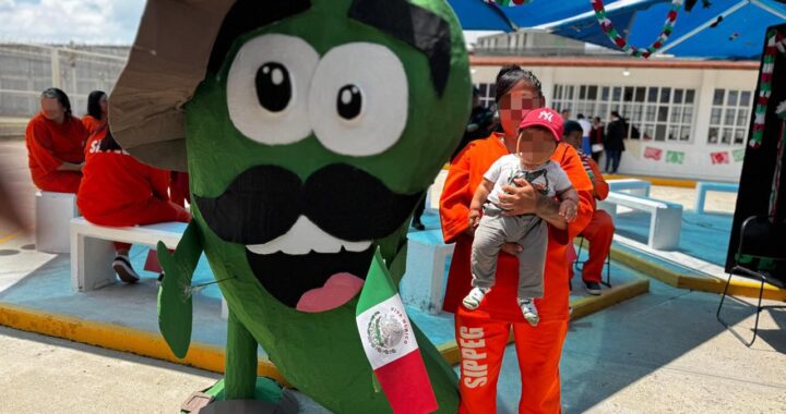 Celebran desfile cívico militar en Dolores Hidalgo, los centros penitenciarios también festejaron 