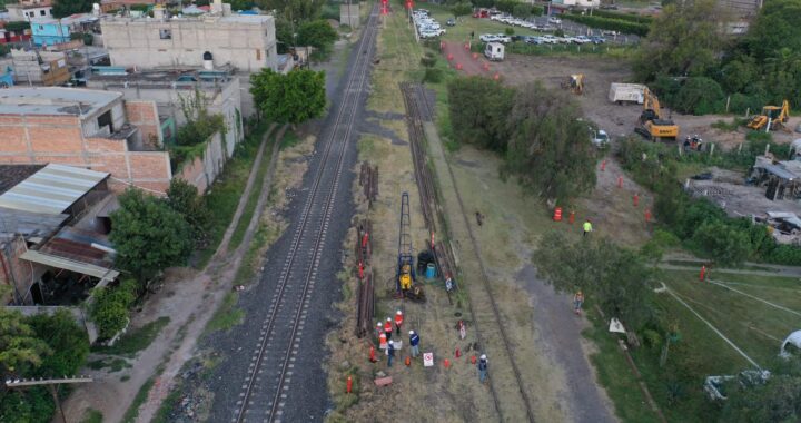 Arranca construcción del tren interurbano en Guanajuato; avanza obra del Puente Intermodal del Bajío