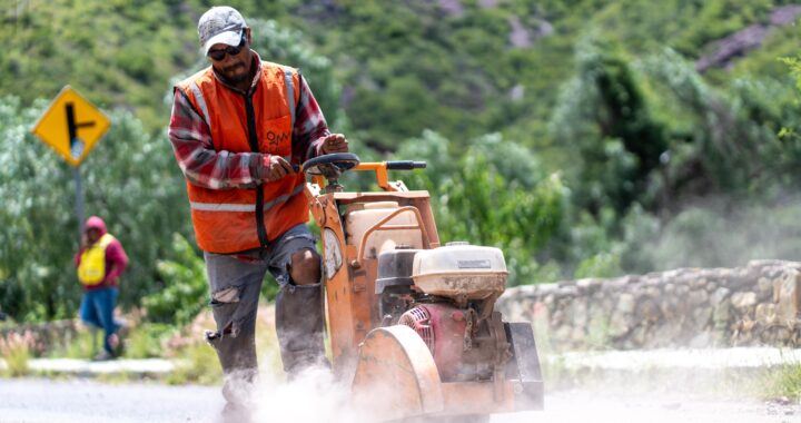 Anuncia Obra Pública de la capital, trabajos de bacheo en zona centro y el Carrizo