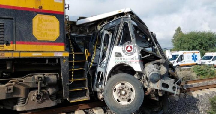 Asegura secretario de Salud, atención adecuada a víctimas del accidente ferroviario en Comonfort