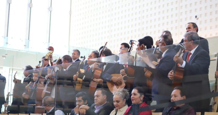 Promueven que la Rondalla de la Benemérita y Centenaria Escuela Normal, sea patrimonio cultural intangible