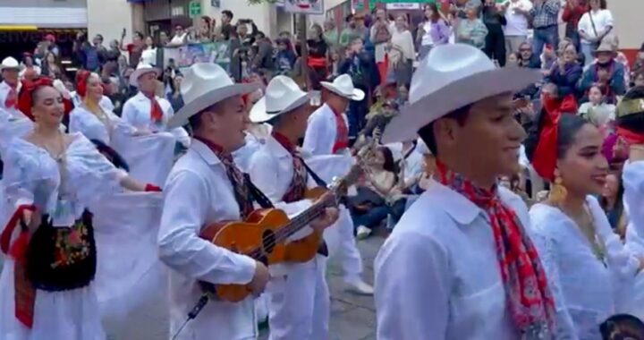 Vive Guanajuato la alegría jarocha en sus calles
