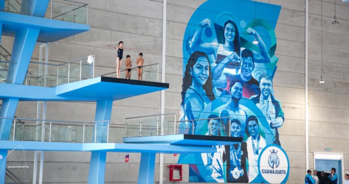 Reabren Centro Acuático de Valenciana en la capital, luego de 3 años de rehabilitación