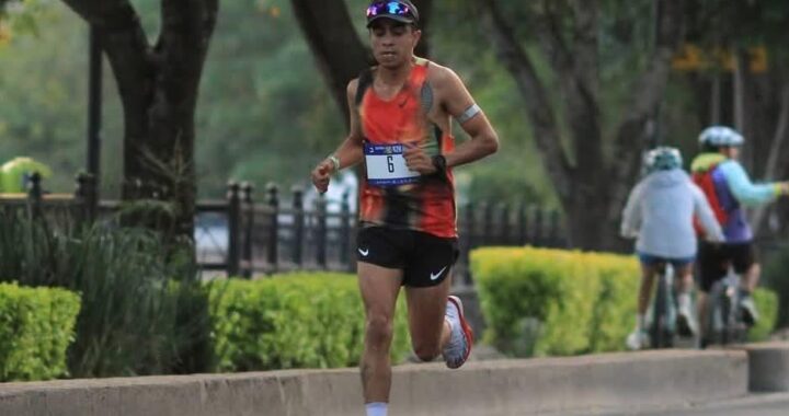 LE ECHA “MONTÓN” LA TRIBU KENIATA A JAIR ZÁRATE Y LO MANDAN AL CUARTO LUGAR EN EL MARATÓN DE QUERÉTARO