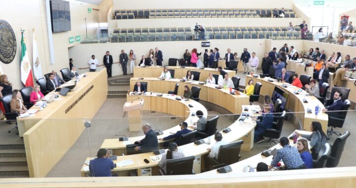 Aprueba Congreso pensión para personas con discapacidad