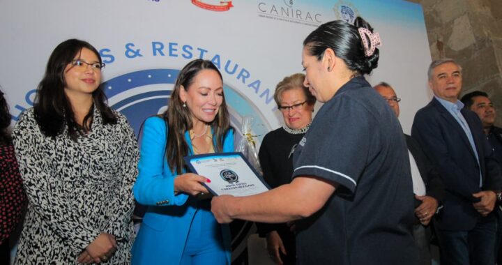 Pide Simapag a hoteles y restaurantes reforzar el cuidado del agua en la capital
