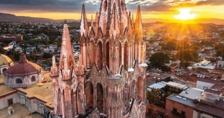 San Miguel de Allende, reconocida como la mejor ciudad pequeña del mundo en los Condé Nast Traveler Reader’s Choice Awards 2025