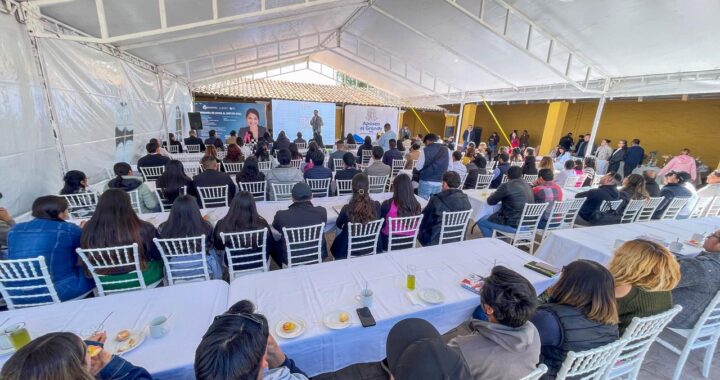 Capacitan en el impulso de empleo y negocios con las plataformas Coneecta y Conexión Industrial