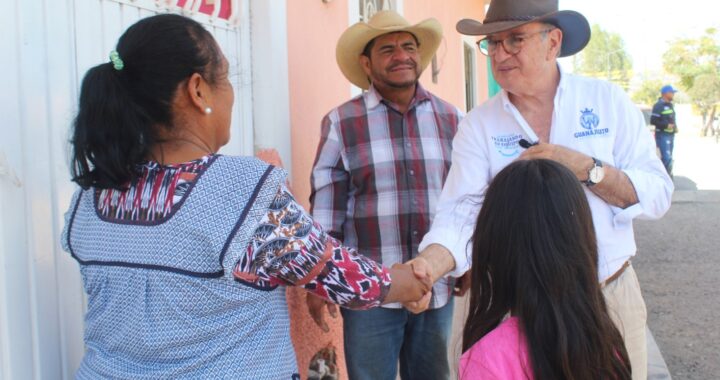 Acercan servicios estatales a la población