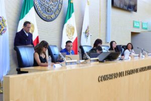 Comparte sus propuestas de seguridad y educación, Parlamento Juvenil 2025