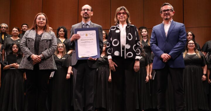 Con el Teatro Juárez como escenario, celebran 50 años del Coro de la Universidad de Guanajuato