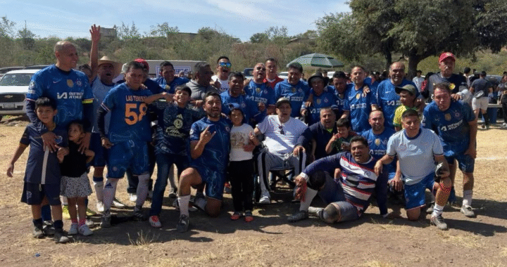 LAS TERESAS LEVANTAN EL BICAMPEONATO EN EL FÚTBOL VETERANO