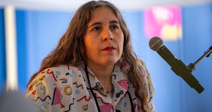 Reconoce la gobernadora a Minerva Reynosa, ganadora del premio nacional de Poesía Efraín Huerta