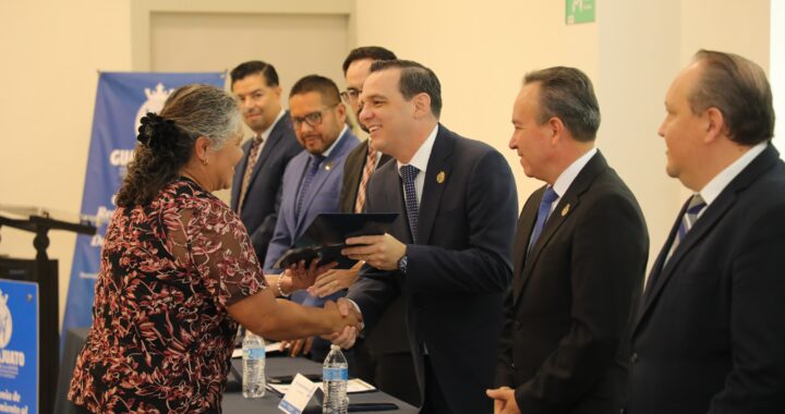 Reconocen el trabajo que fortalece la defensa jurídica para todos