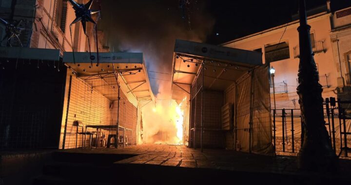 Asegura alcaldesa que habrá apoyo económico a comerciantes afectados por incendio