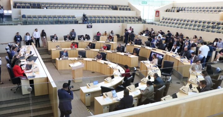 Aprueban Leyes de Ingresos, se aprueban nuevos rangos de predial en León