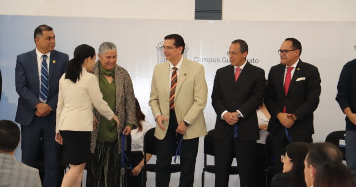 Campus Guanajuato UG reconoce desempeño académico de su comunidad estudiantil