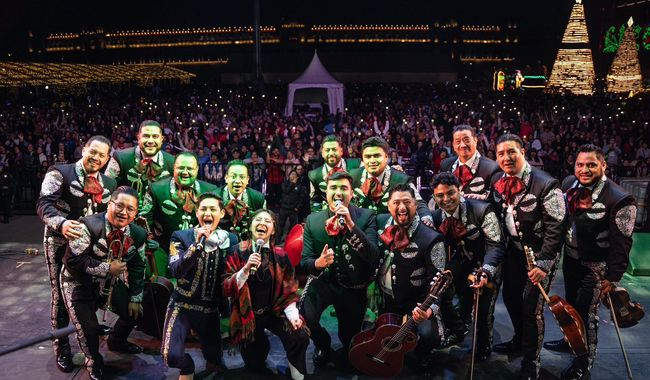 ANTE MILES DE PERSONAS, “MÉXICO CANTA” CIERRA UN AÑO DE ARDUO TRABAJO, EN EL ZÓCALO CAPITALINO