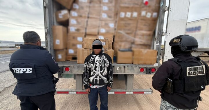 Secretaría de Seguridad y Paz asegura tractocamión con 24 toneladas de electrónicos en San Diego de la Unión