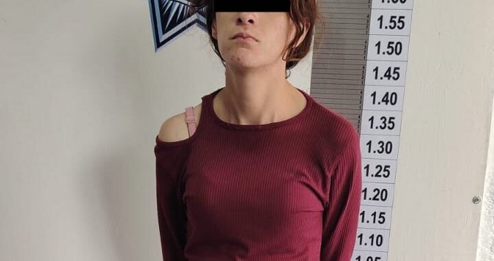 Detienen a mujer con presunta droga en comunidad