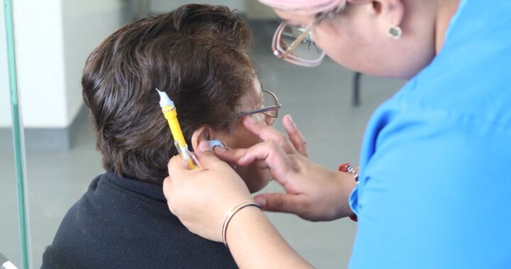 Apoya Gobierno de la Gente a Personas con Discapacidad Auditiva