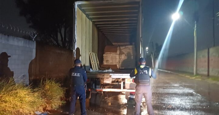 Asegura PEC remolque con medio millón de pesos en material industrial en Celaya