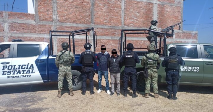 Detienen FSPE a dos presuntos distribuidores de droga en Pénjamo