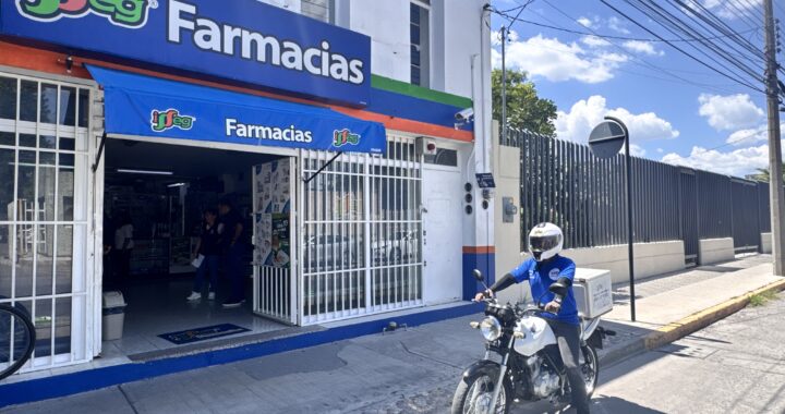 Farmacias ISSEG fortalece la economía familiar con plan de lealtad