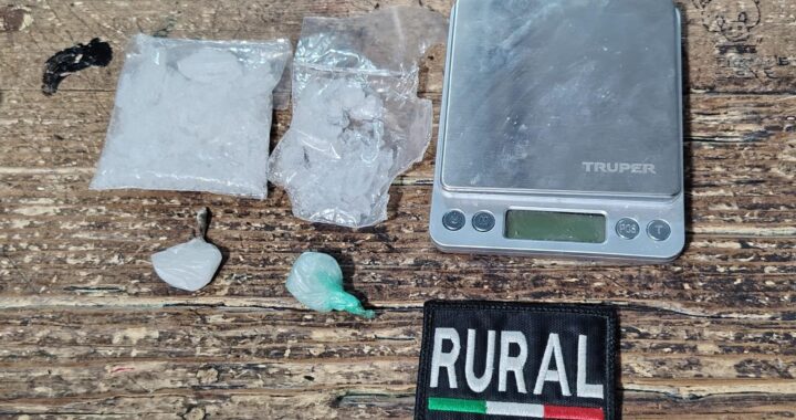 Detiene Policía de la capital a tres personas con presunta droga en La Trinidad