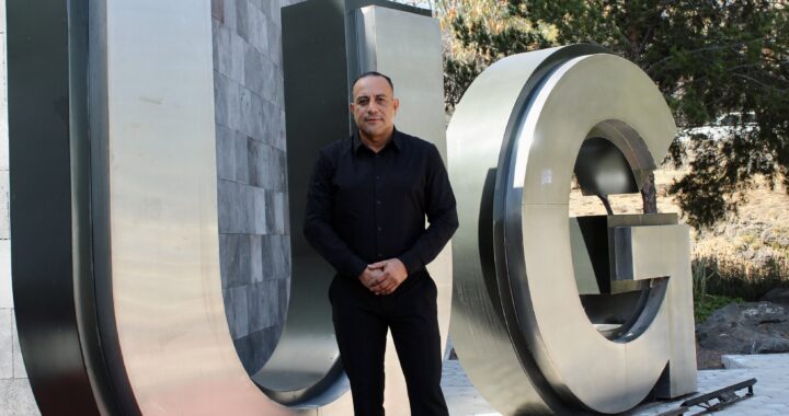 Profesor de Ingeniería Eléctrica de la UG recibe premio MPCE al Mejor Artículo 2024