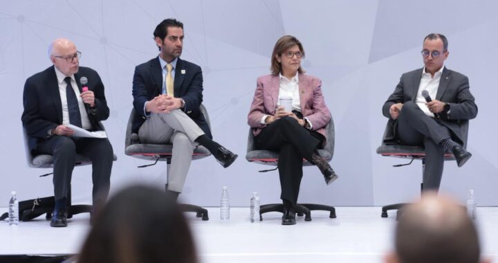 UG: IA, tema central en el arranque 2026 de la Cátedra Extraordinaria “Educación para el Desarrollo Social y Humano”