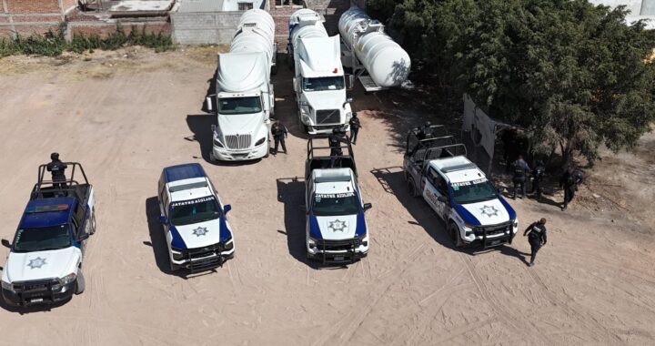Asegura FSPE tractocamiones, autotanques y 28 mil litros de gasolina en Cortazar