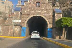 Falta de alternativas viales, tiene detenido el proyecto de ampliación del túnel El Laurel