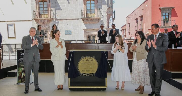 Conmemoran bicentenario de la elevación de San Miguel de Allende como ciudad