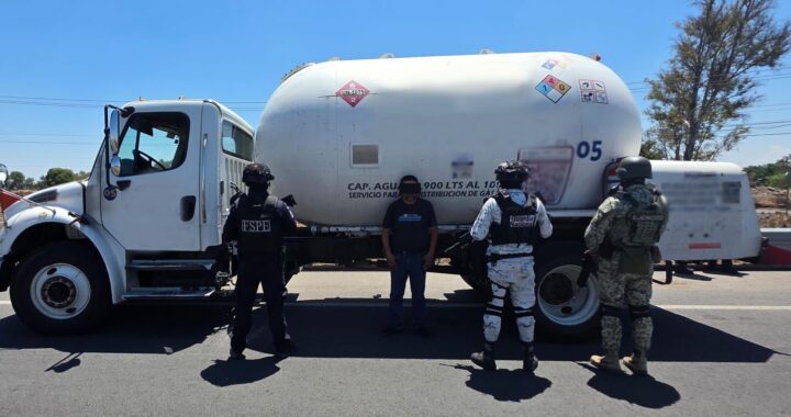 Aseguran pipa con más de 11 mil litros de gas Lp y detiene a un hombre en Celaya