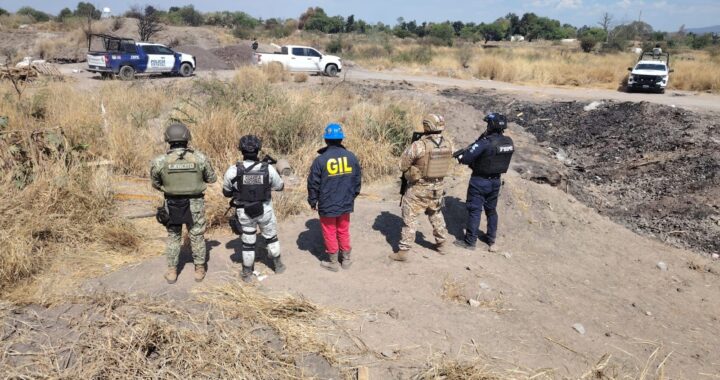 Localizan toma clandestina y aseguran 25 mil litros de hidrocarburo en Cortazar