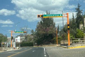 Advierten que semáforos que incumplan requisitos, no serán validados