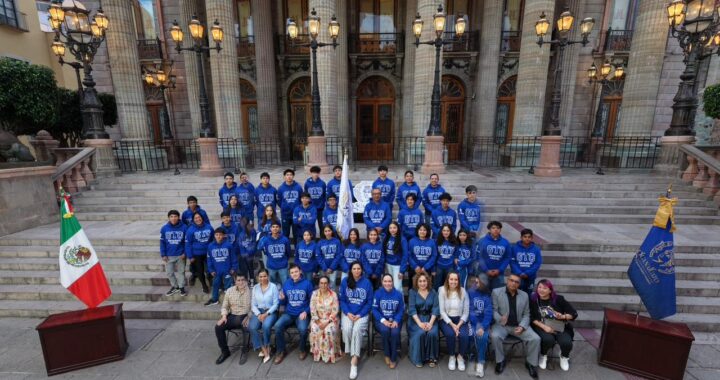 Abanderan a la delegación capitalina que participará en la Olimpiada Nacional CONADE 2026